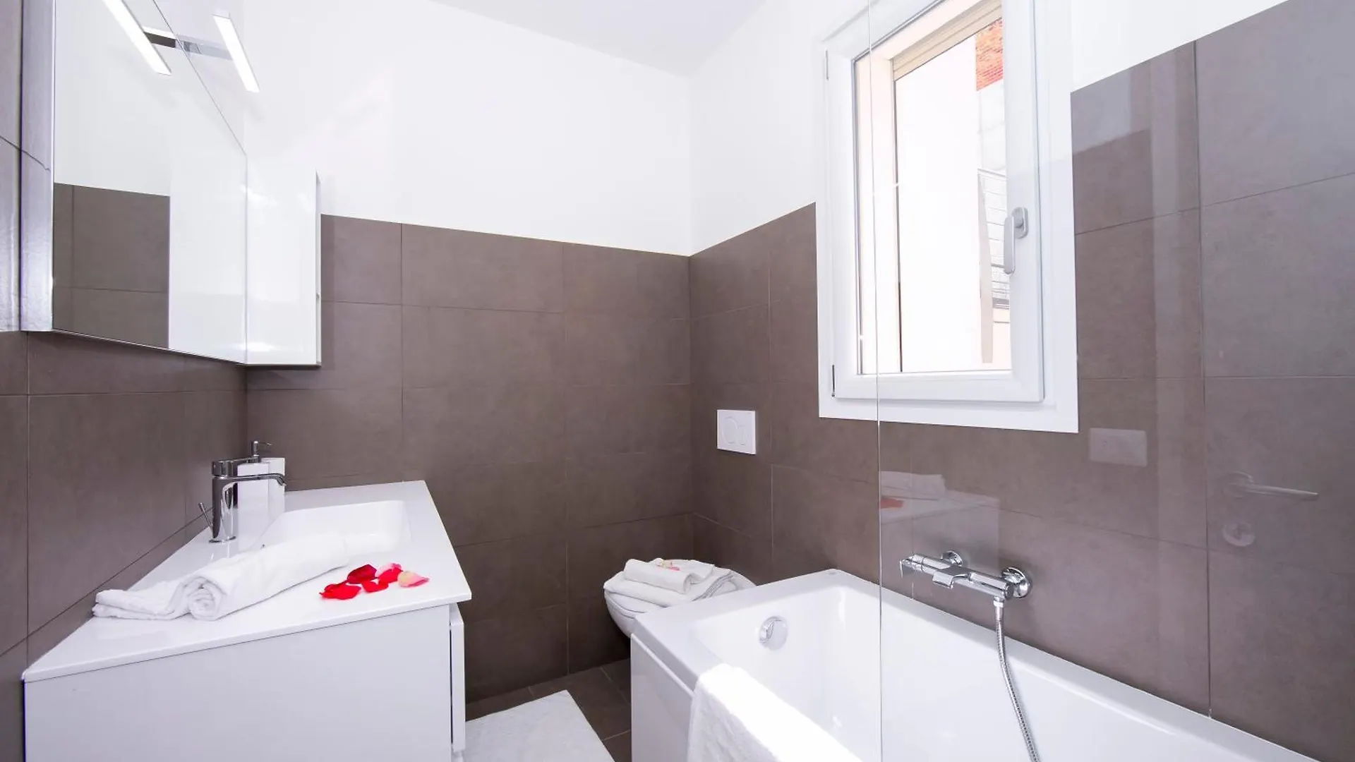 Paradiso Di Menaggio Penthouse Apartment